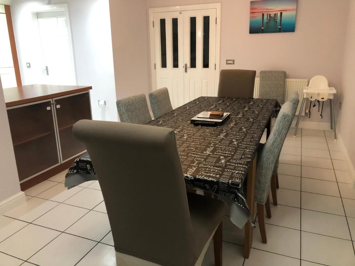 Cherry Tree House Уелингтън Екстериор снимка